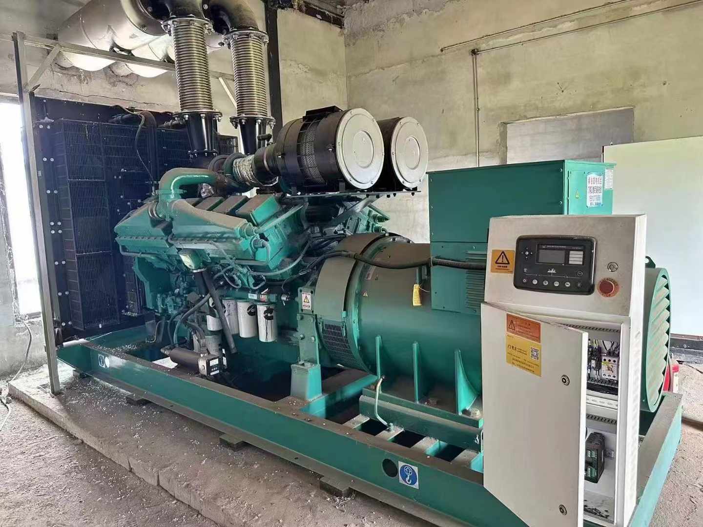 平川无功补偿装置的性能评估需要考虑哪些因素？