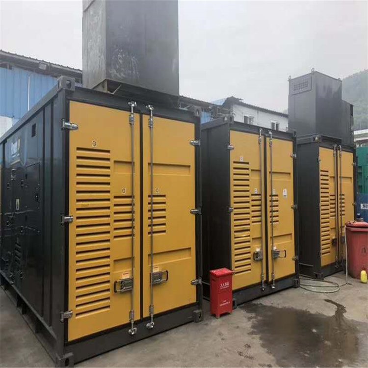 平川温度变化对不同类型欠压保护装置的可靠性影响有何差异？